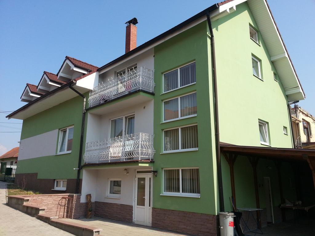 Ubytovanie Tri Sestry Hrabušice Buitenkant foto